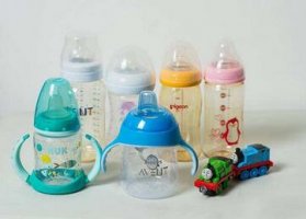 婴儿奶瓶该怎么选购？奶瓶怎么消毒