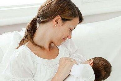 如何母乳喂养？母乳喂养遵循6原则 宝宝更健康