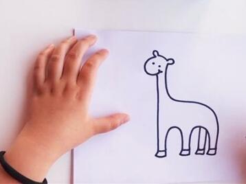 幼儿园长颈鹿简笔画步骤图片