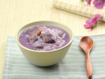 宝宝辅食紫薯粥的做法