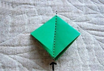 立体四叶草折纸的折法图解