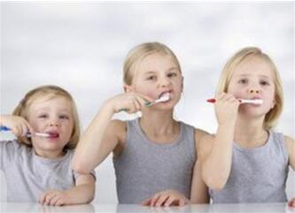 幼儿园可爱宝贝刷刷牙教案