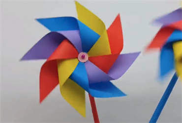 劳动节假日玩具风车制作方法