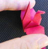 怎样简单折纸千纸鹤-红色千纸鹤