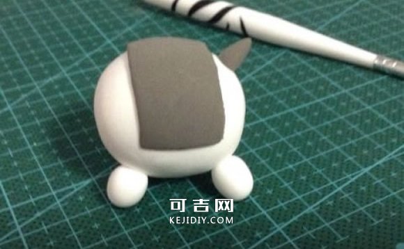 橡皮泥手工制作可爱小马 -  www.kejidiy.com