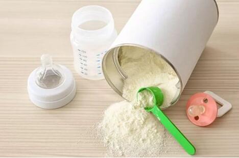 奶粉不易溶解的原因 奶粉到底易溶解好还是不易溶解好