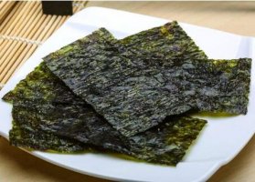 海苔是由哪种海藻制作而成 用紫菜自制海苔的做法