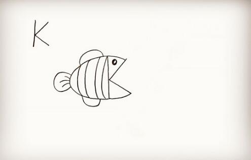 用字母K画大鱼吃小鱼简笔画