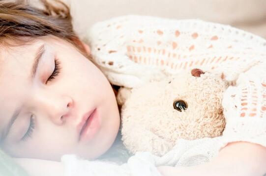 强制午睡危害多，看完你还敢逼孩子午睡吗？ 