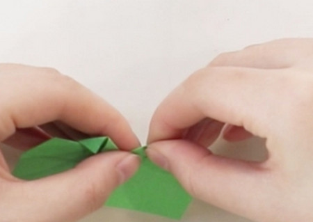 手工折纸四叶草的折法图解