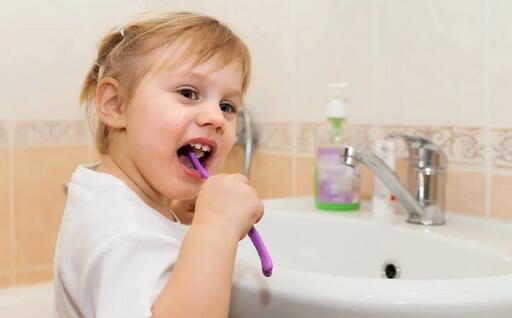 如何让孩子爱上刷牙