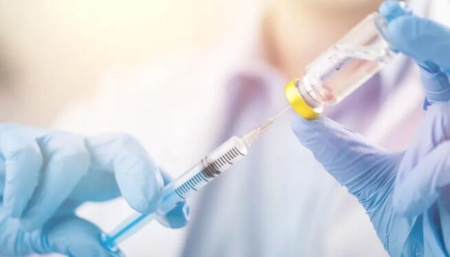 第一款国产新冠肺炎疫苗上市，8个关键问题解读