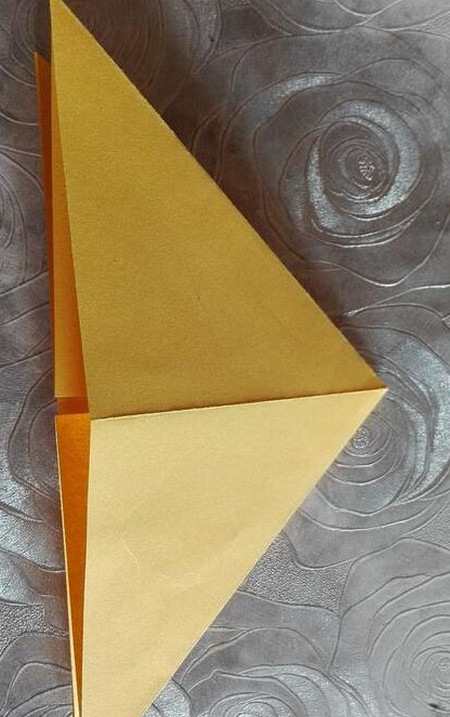正方形纸盒子的折法步骤