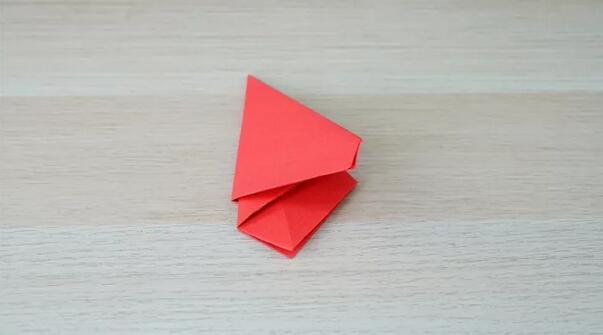 红色五角星怎么折剪