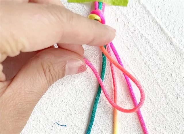 端午节五彩绳的编织方法