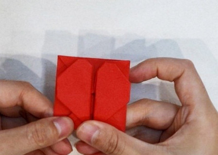 爱心纸盒子的折法步骤图解