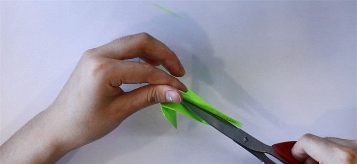 螳螂手工折纸教程