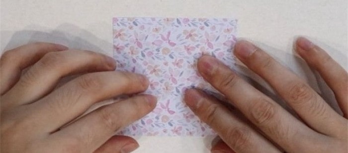 五瓣花朵折纸教程