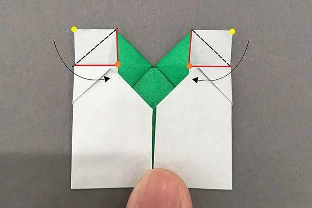 儿童四叶草折纸的折法