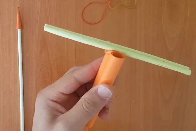 用纸折可以发射的手工迷你弩箭怎么做