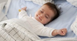 一岁宝宝，每天睡眠时间多少合适？