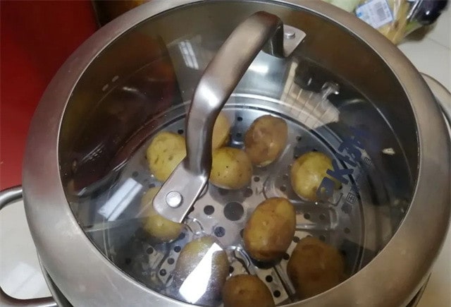 空气炸锅食谱香辣小土豆的做法