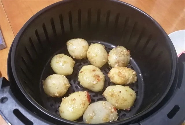 空气炸锅食谱香辣小土豆的做法
