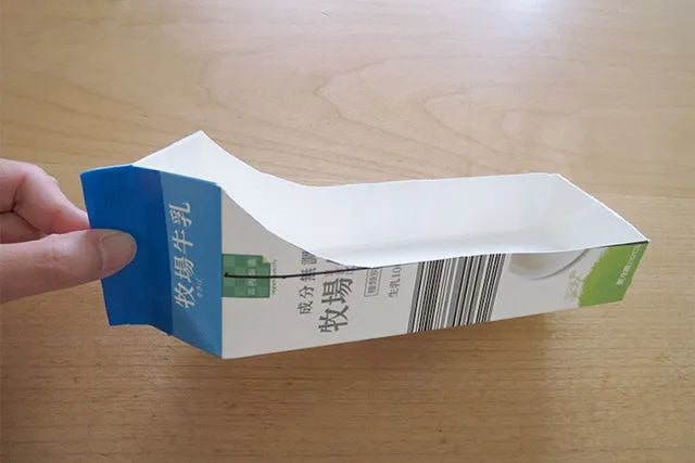 牛奶盒废物利用手工制作玩具小船