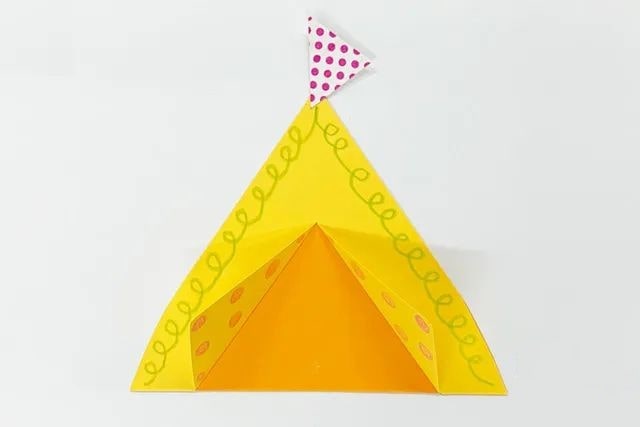 幼儿卡纸手工制作一个漂亮小帐篷