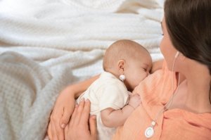 母乳喂养和奶粉喂养有什么区别？