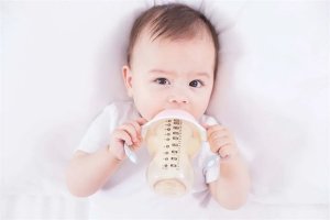 如何选择宝宝喂养的方式？