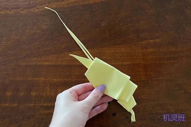 儿童手工折纸小虾的折叠方法