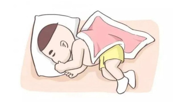 三种常见婴儿睡姿解析