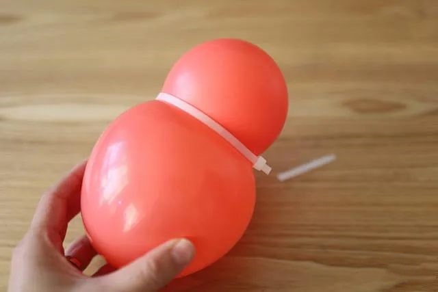 兔年简单小手工：气球制作兔子灯(步骤图解)