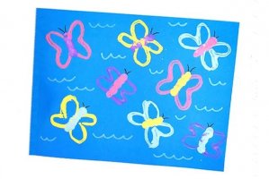 儿童画春天：卫生纸卷筒印画蝴蝶(步骤图解)