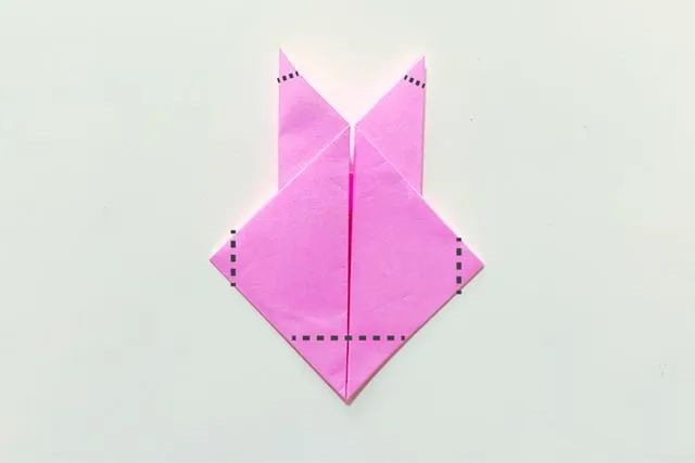 幼儿手工折纸小兔子简单(步骤图解)