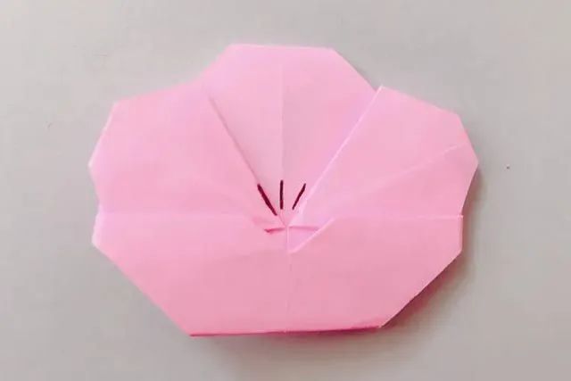 幼儿春天手工折纸立体桃花(步骤图解)