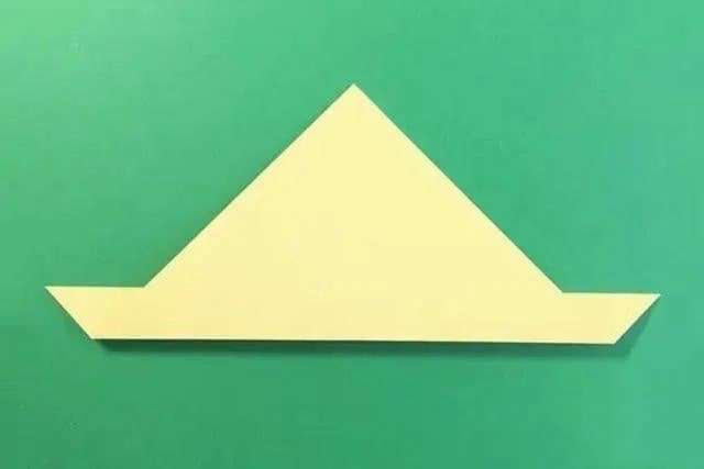 幼儿折纸手工简单：草帽的折叠方法