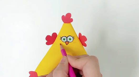 简单儿童手工折纸一群五彩斑斓的小鸡
