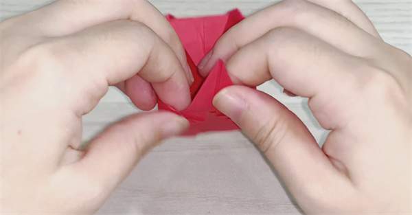 草莓手工折纸教程可爱又逼真