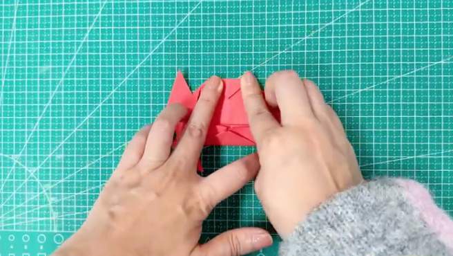 小螃蟹手工折纸教程简单
