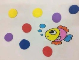 幼儿园小班数学活动教案《小鱼吹泡泡》