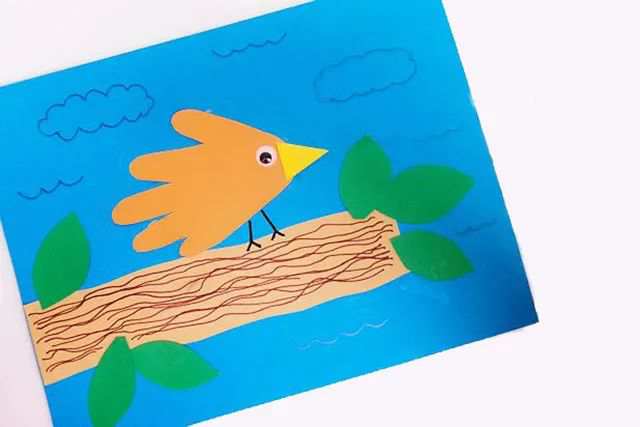 手印画手工制作：拼贴画树上的小鸟(步骤图解)