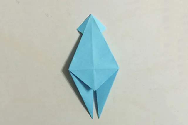 幼儿折纸手工简单：怎么折纸鱿鱼(步骤图解)